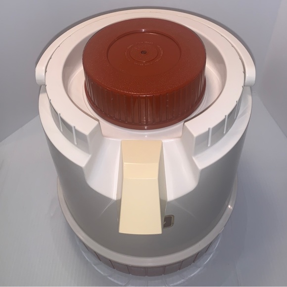 Vintage Aladdin: Pump-a-Drink #585 (1) Gallon Picnic Style Thermos Jug: USA - Picture 2 of 11